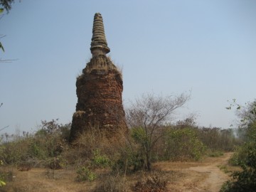 View of the chedi of Wat Wihan Khao