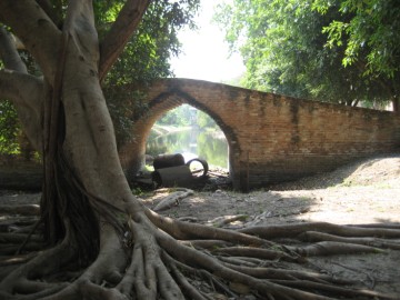 Saphan Sing or the Lion Bridge near the defunct Phra Ngam Monastery