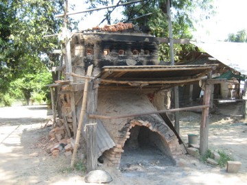 Frontal view of an updraft kiln