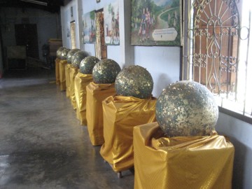 Luk Nimit at Wat Phukhao Thong - Ayutthaya