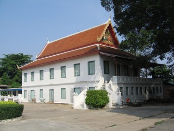 Monastic structure in the complex