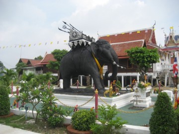 Monument of an elephant with war howdah