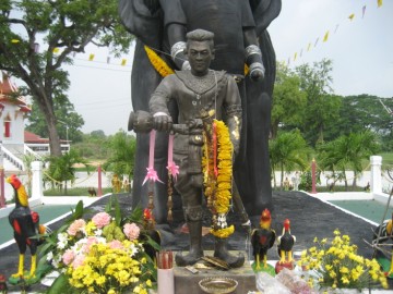 King Naresuan monument