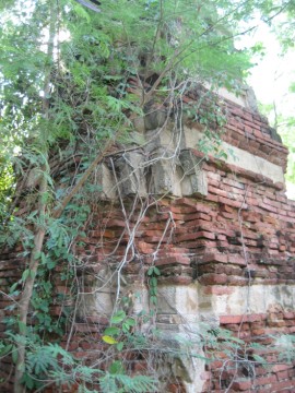 Base of the brick chedi