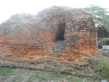 Excavation hole