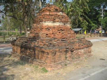 Northern octogonal stupa on square base